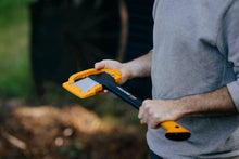 Load image into Gallery viewer, Fiskars 1015644 XXL X27 Splitting Axe 2.6kg Log Splitter 91cm