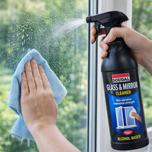 Load image into Gallery viewer, Soudal Glass & Mirror Cleaner 1 Litre Streak Free Window Cleaning Spray