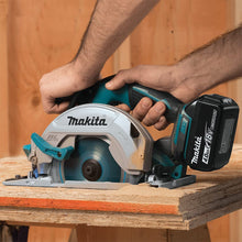 Load image into Gallery viewer, Makita DHS680Z 18V LXT Circular Brushless 165mm Saw Body Only