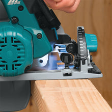 Load image into Gallery viewer, Makita DHS680Z 18V LXT Circular Brushless 165mm Saw Body Only