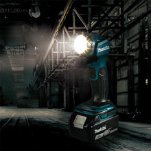 Load image into Gallery viewer, Makita DML815 14.4/18V LXT LED Torch (Body Only)