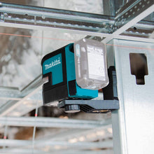 Load image into Gallery viewer, Makita 12v CXT Self Leveling Cross Line Laser Level Red - Body Only SK105DZ