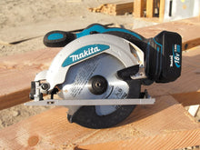 Load image into Gallery viewer, Makita DSS610Z 18V Li-ion Circular Body Only Saw

