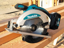 Load image into Gallery viewer, Makita DSS610Z 18V Li-ion Circular Body Only Saw
