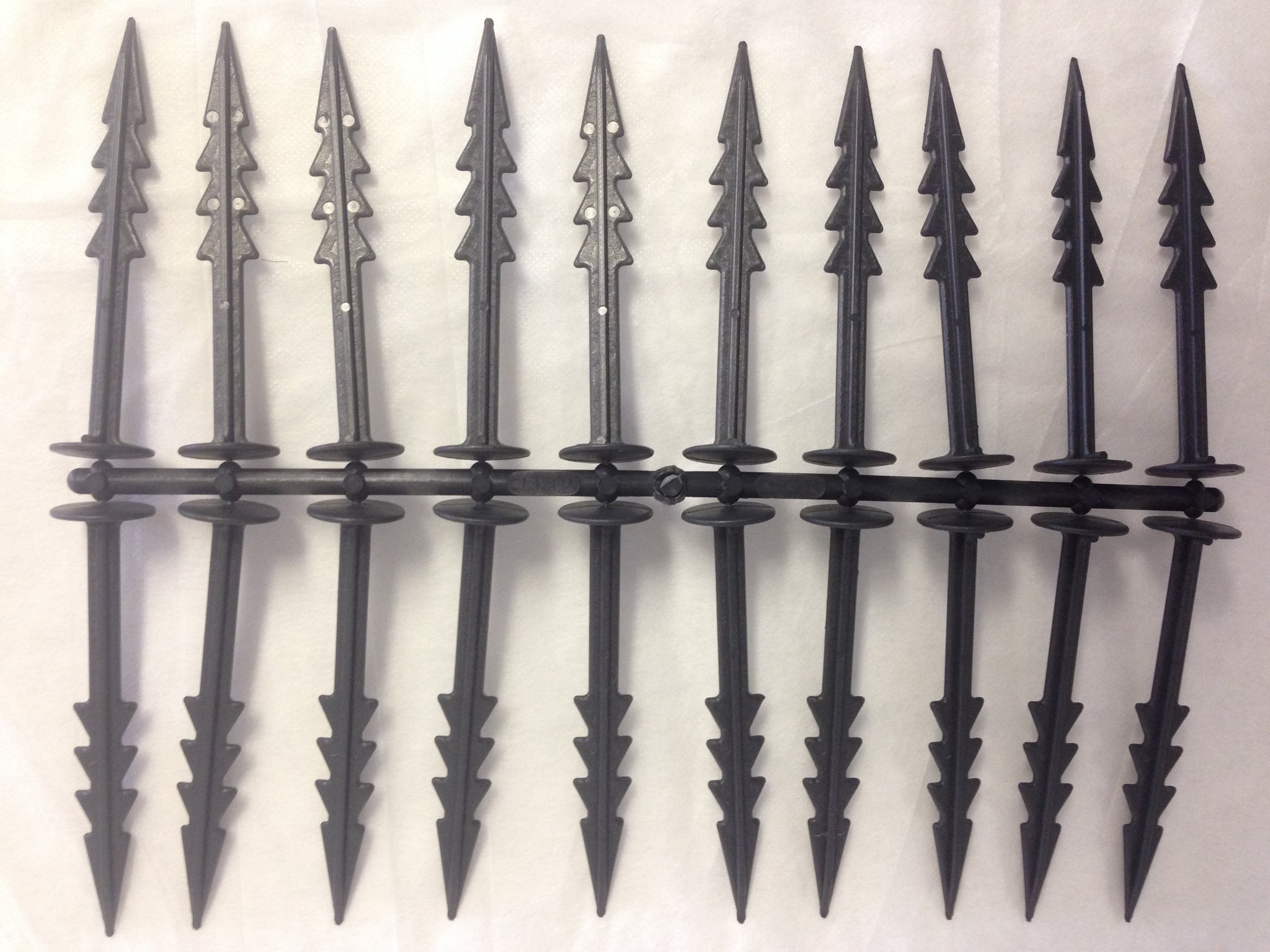 150mm (6") Weed Control Fabric & Netting Securing Pegs weedfabricdirect